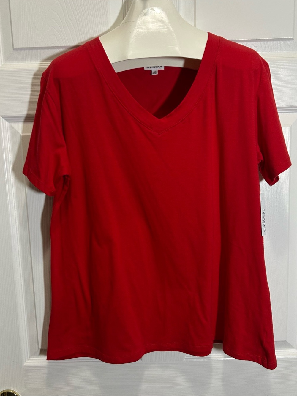 Loanna Red V-Neck Short Sleeve Tee